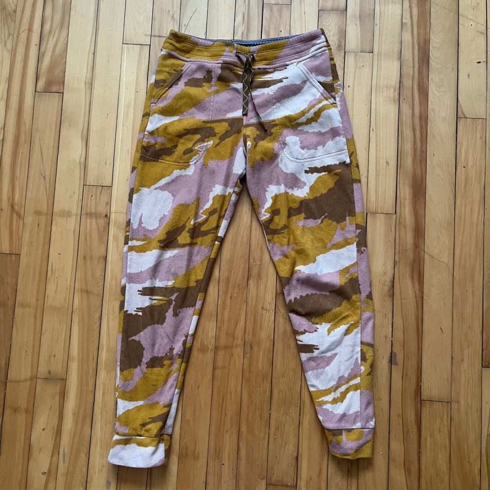 Patagonia Fleece Jogger Pants Camo Print Womens Small Relaxed Fit Pink Brown